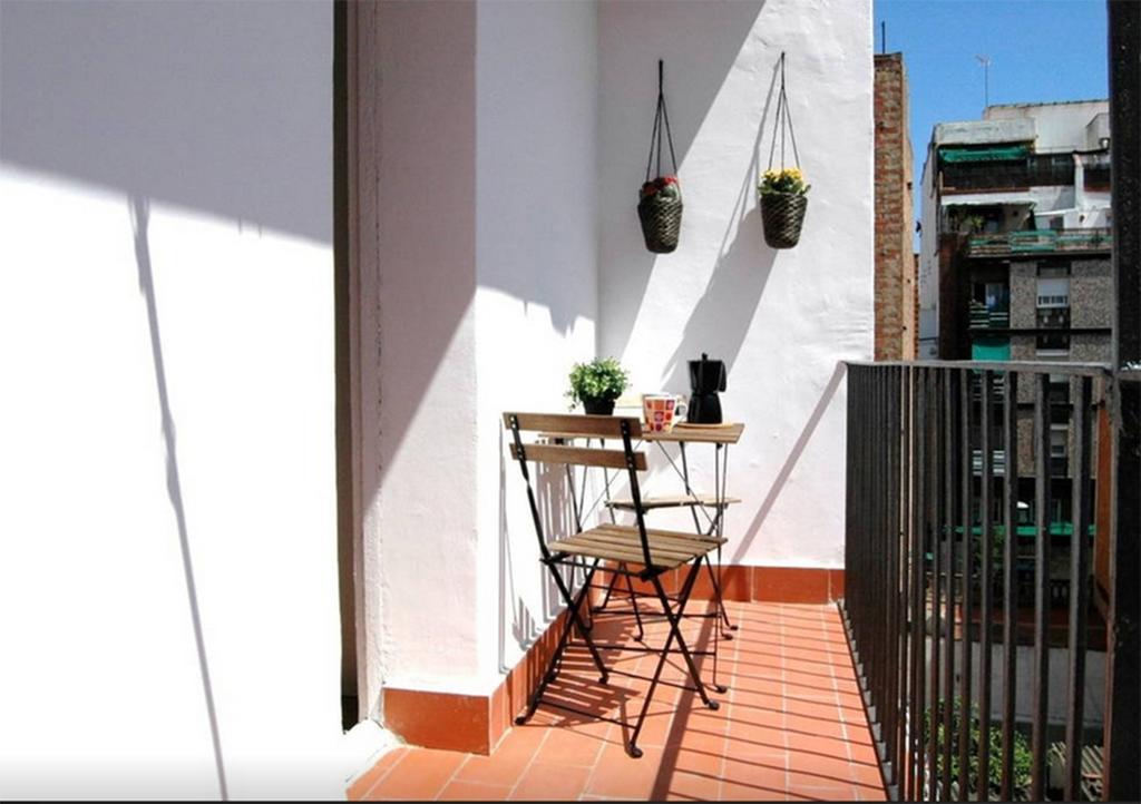 Bcn4Days 24/7 Apartments L'Hospitalet de Llobregat Exterior foto
